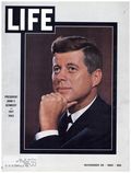 Life (1883-2000 Clair Maxwell/Life Publishing Company) Magazine Nov 29 1963