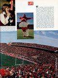 Life (1883-2000 Clair Maxwell/Life Publishing Company) Magazine Nov 26 1971