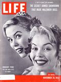 Life (1883-2000 Clair Maxwell/Life Publishing Company) Magazine Nov 29 1954