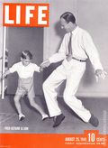 Life (1883-2000 Clair Maxwell/Life Publishing Company) Magazine Aug 25 1941