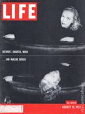 Life (1883-2000 Clair Maxwell/Life Publishing Company) Magazine Aug 18 1952