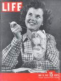 Life (1883-2000 Clair Maxwell/Life Publishing Company) Magazine May 19 1947