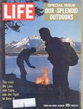 Life (1883-2000 Clair Maxwell/Life Publishing Company) Magazine Dec 22 1961